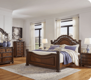Lavinton Brown Queen Poster Bed Set